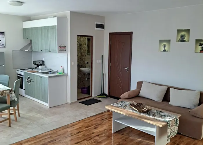 Megi Apartments, Sity Апартаменти